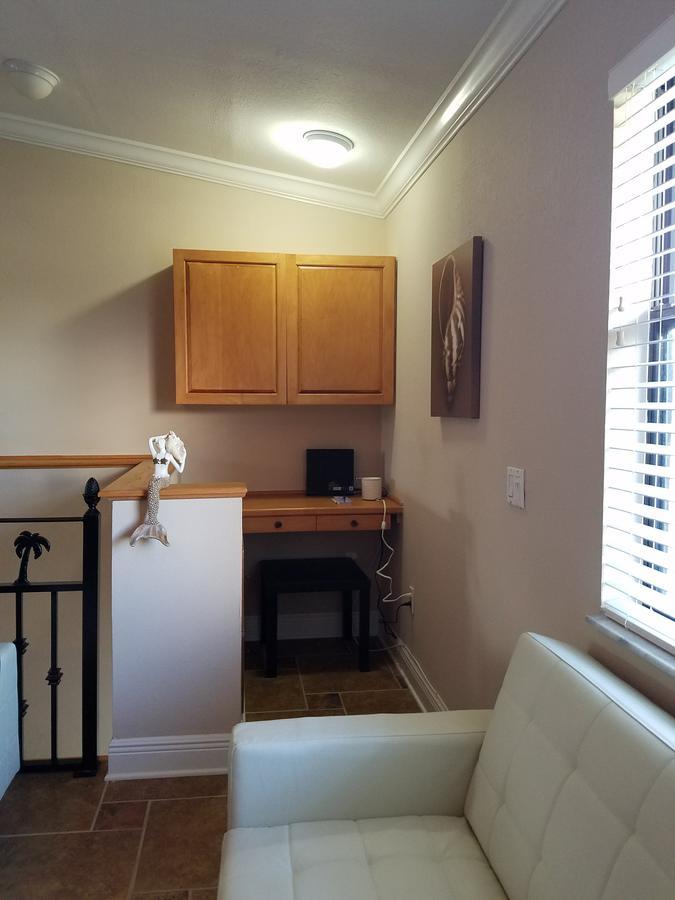 House 3 Min From Beach 옌슨비치 외부 사진